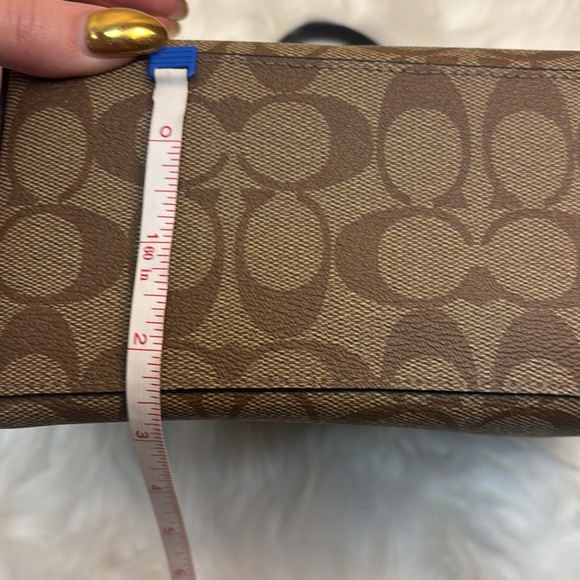 Coach Mollie 25 Tote - Picture 9 of 13